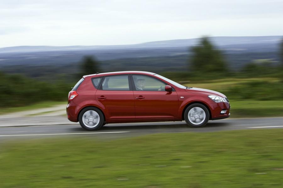  Kia cee&rsquo;d 2009 года  (фото 72 из 98)